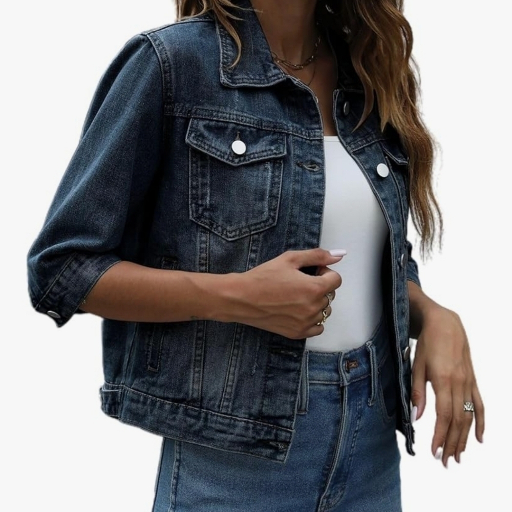 Retro Lightweigh Sgort Denim Jacket SIZE MEDIUM EUC